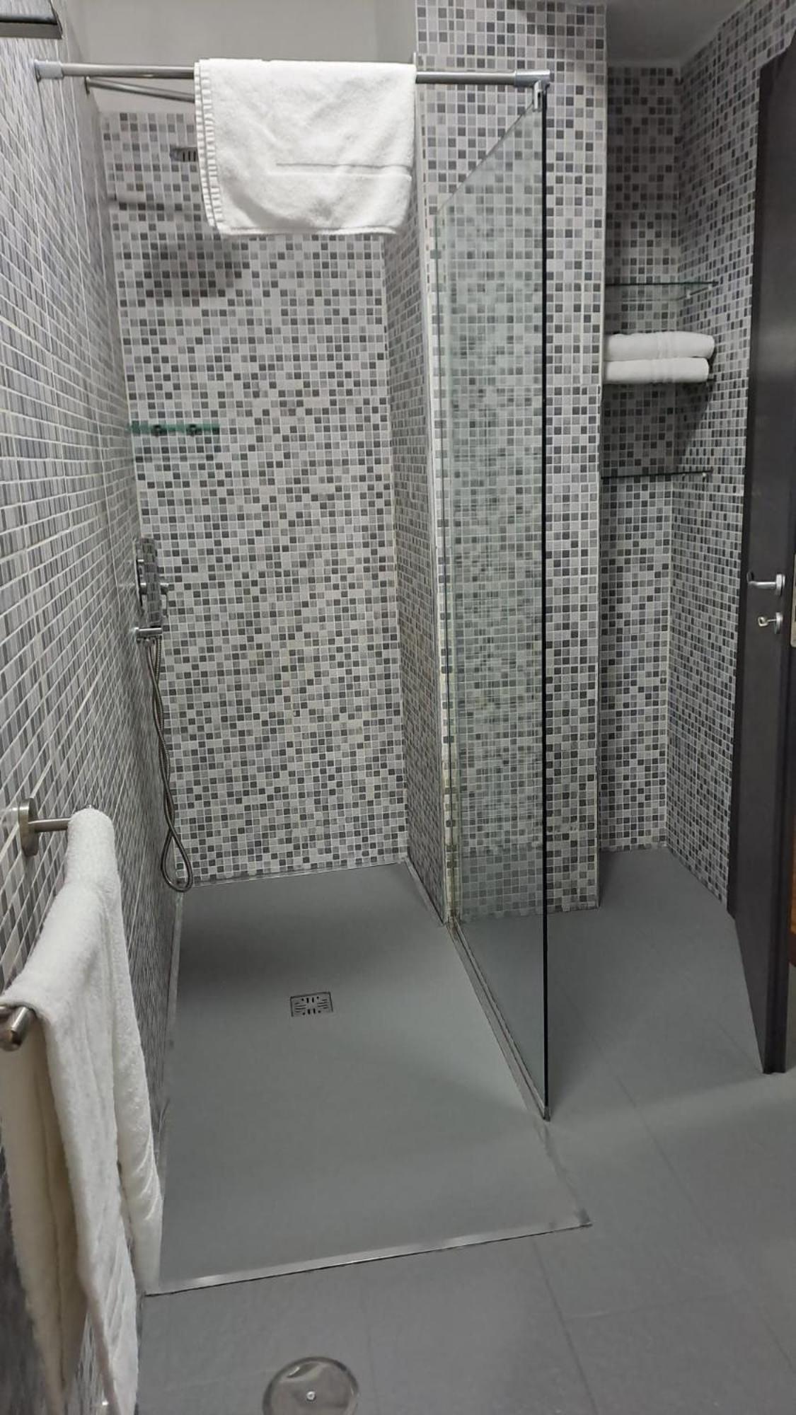 Royal Poerio Hotel Наполи Екстериор снимка